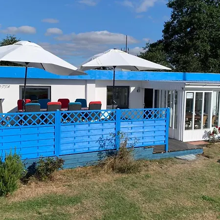 Strandhaus Direkt Am * هادرسليف