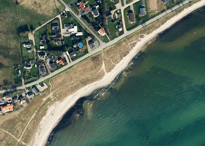 Strandhaus Direkt Am بيت للعطل هادرسليف